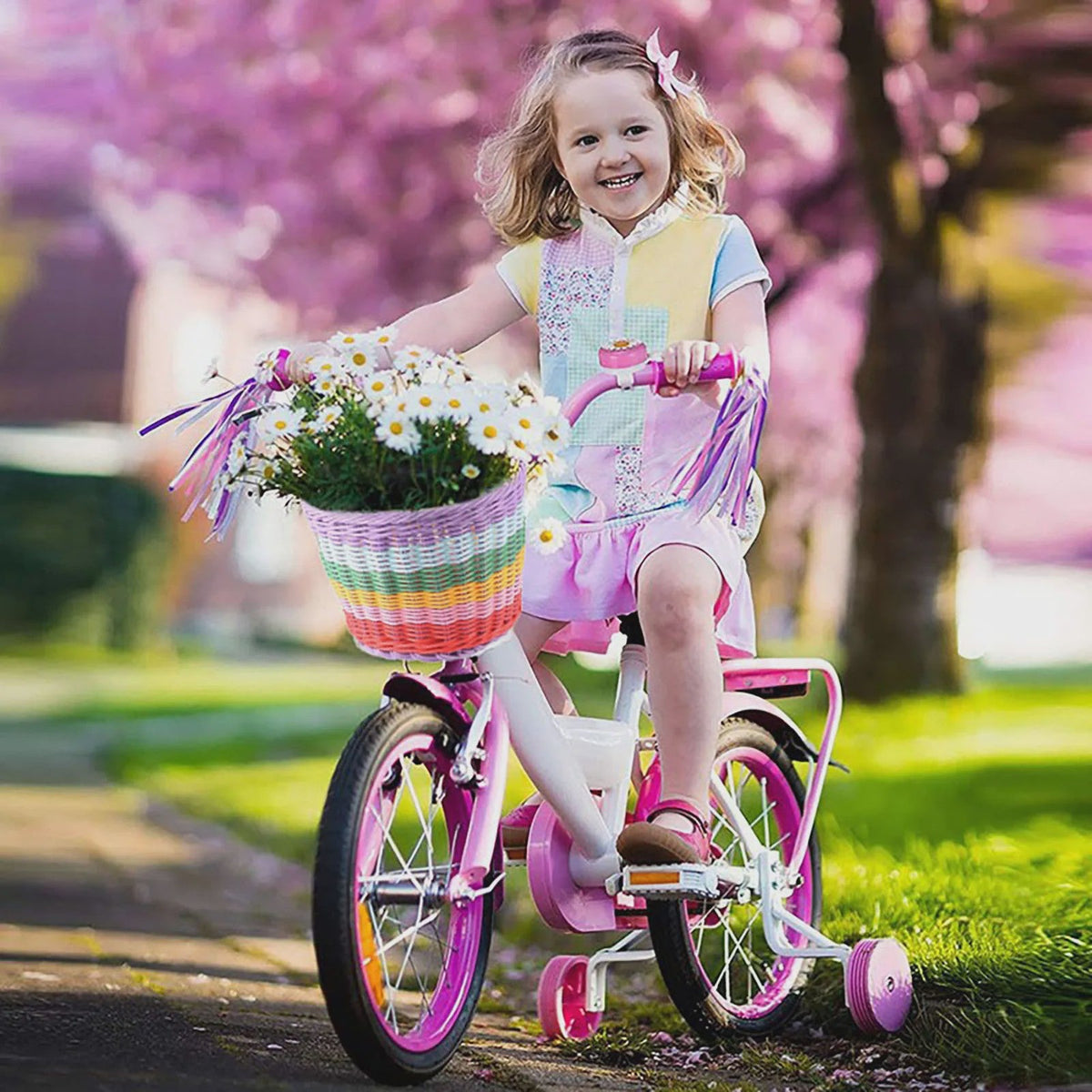 Regenboog kinderfietsmand rotan-look