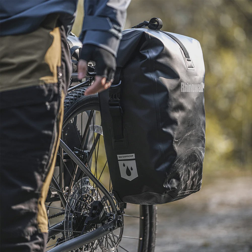 Waterdichte fietstas 27L met snelkoppeling
