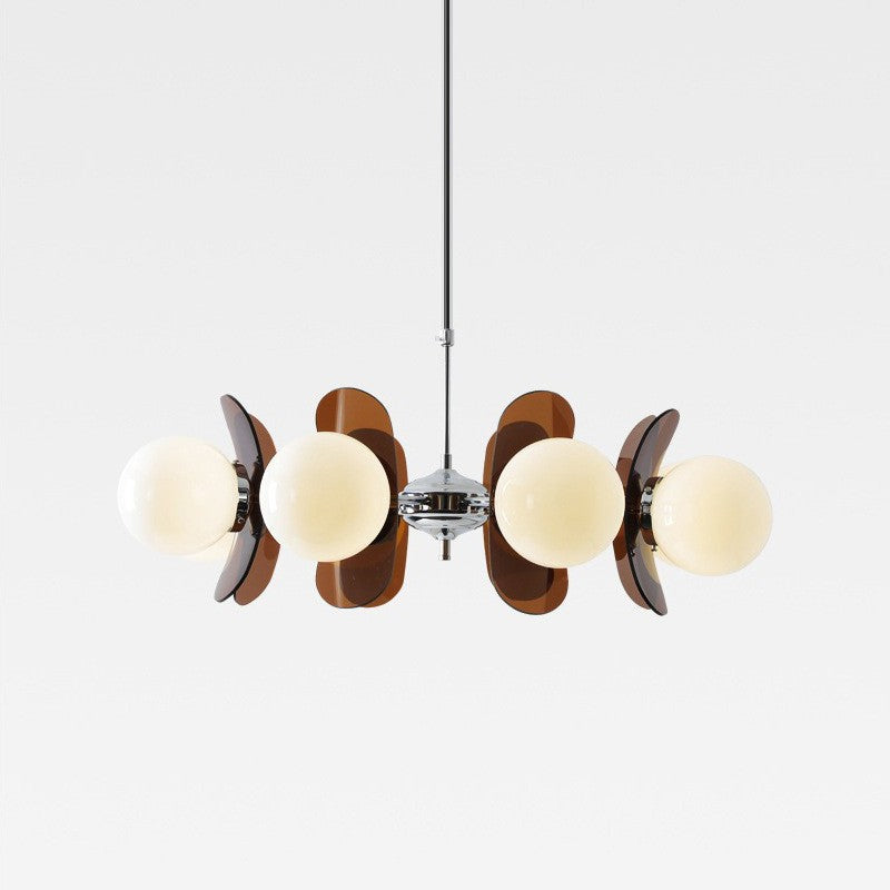 Geometrische kroonluchter met melkglazen bollen