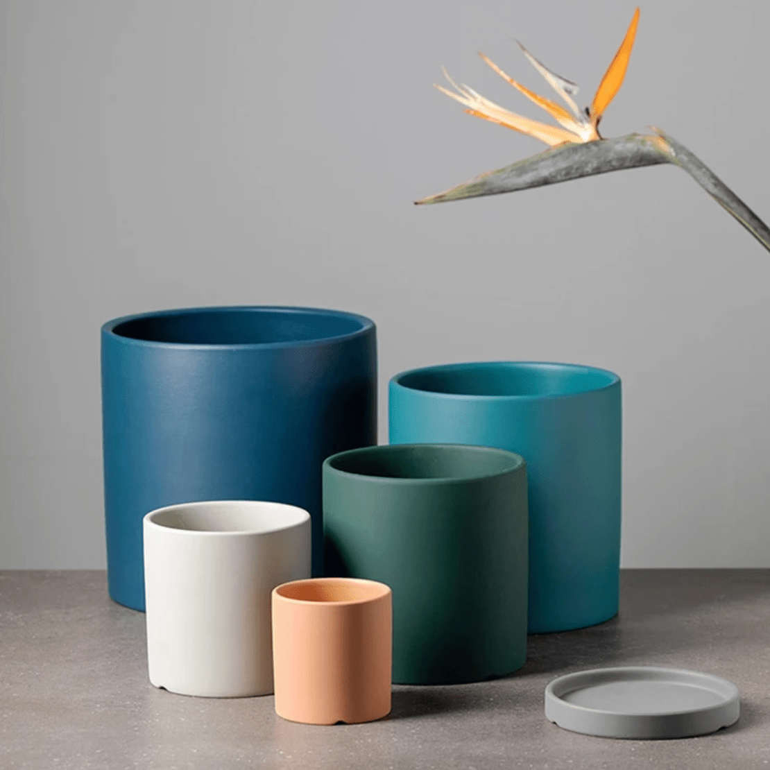 Elegante keramische bloempot met schotel
