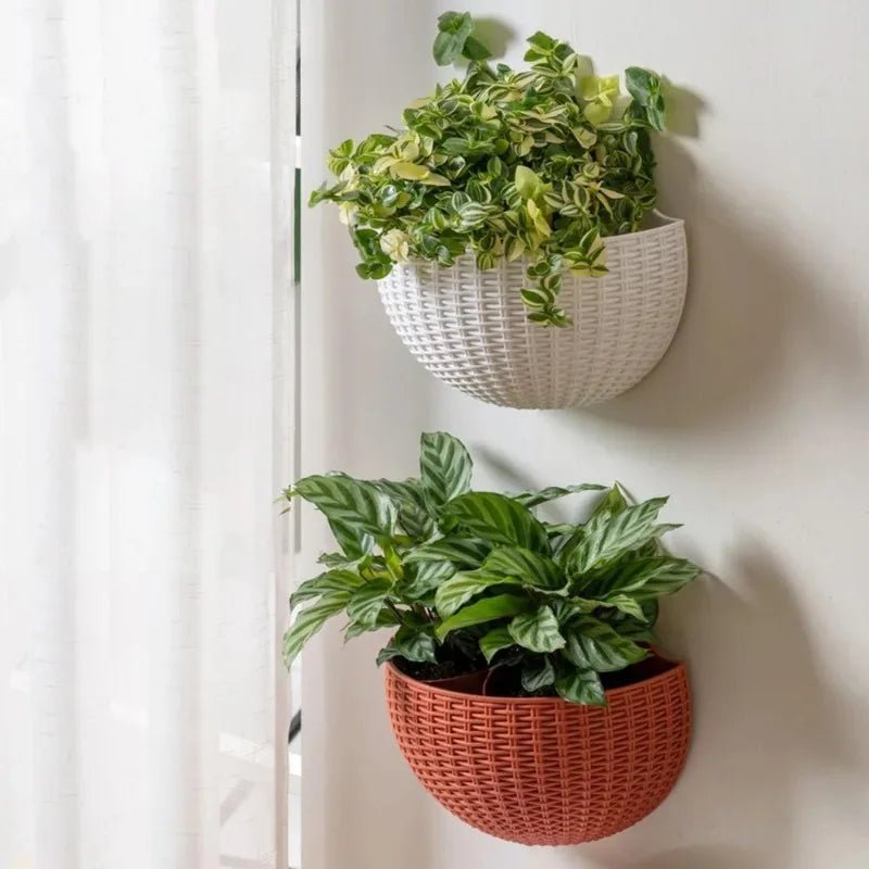 Wandgemonteerde Plantenbak in Rotan-Stijl