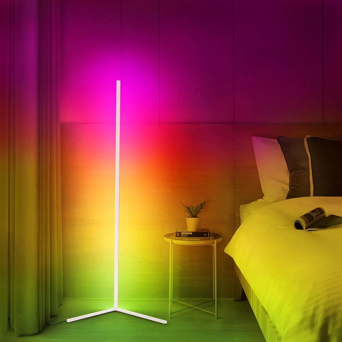 Ruimtebesparende LED hoek vloerlamp