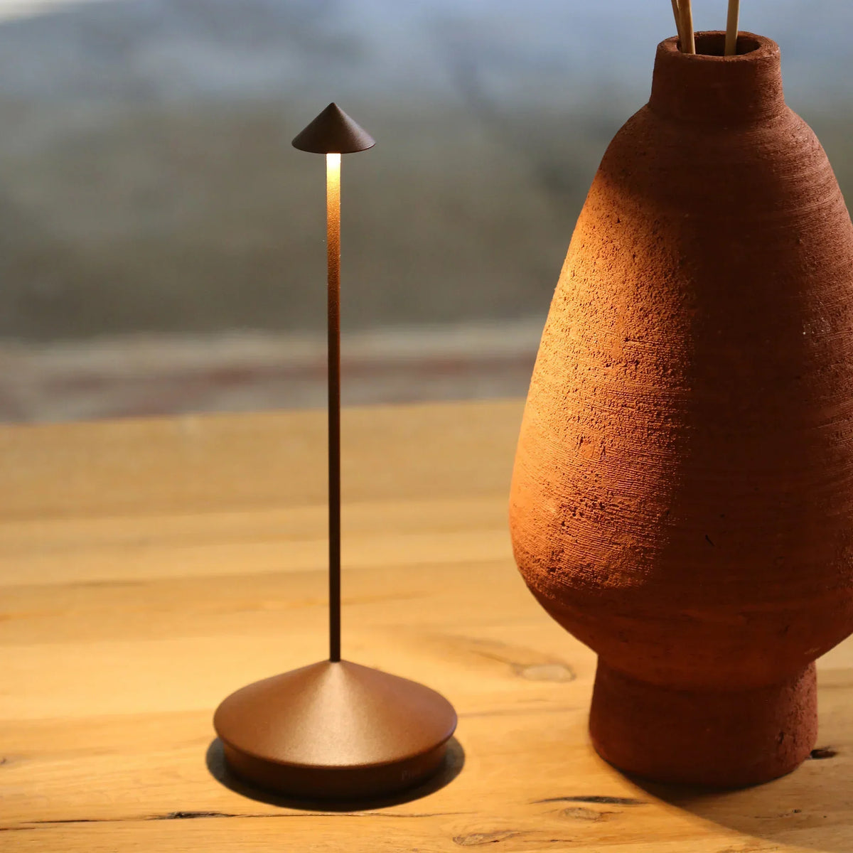 Lumora oplaadbare draadloze LED-tafellamp