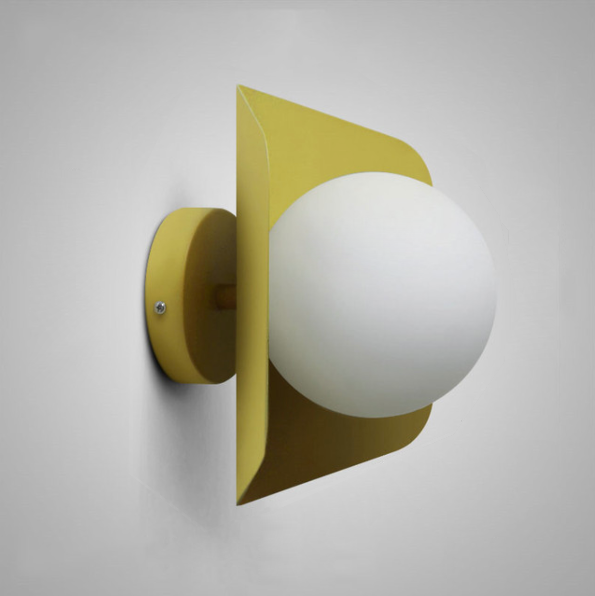 Wandlamp met Geometrische Plaat en Frosted Glasbol