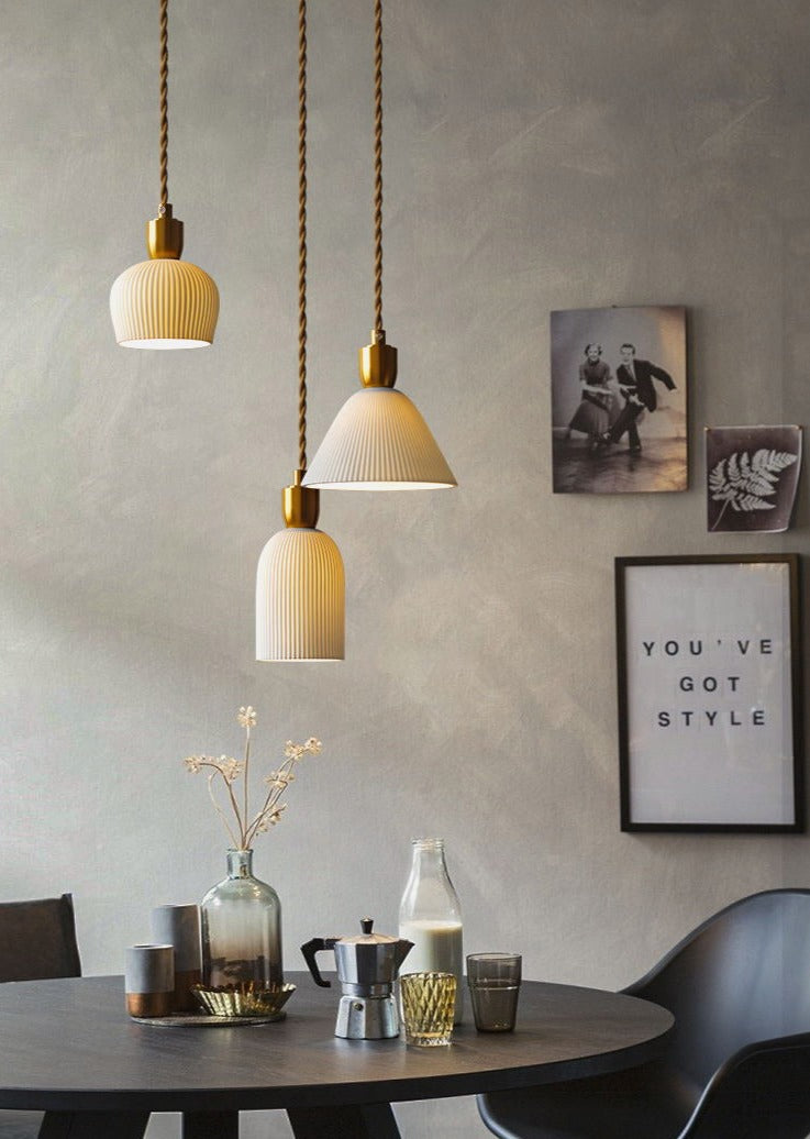 Geplooide keramische hanglamp