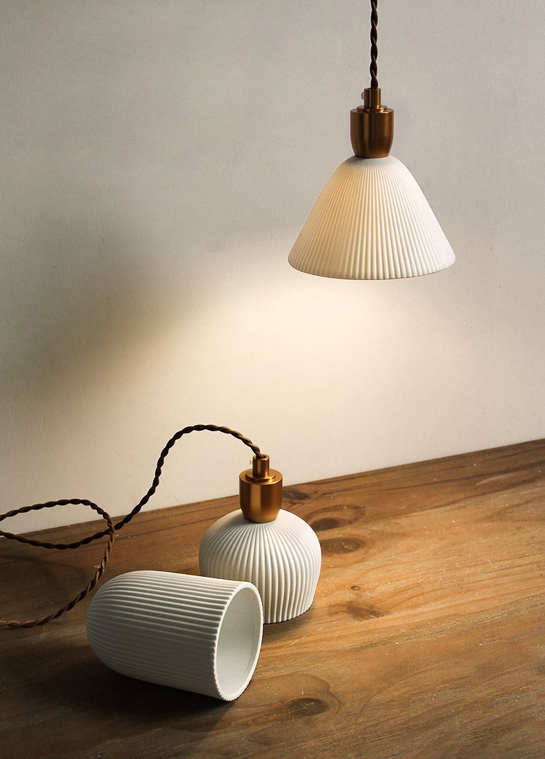 Geplooide keramische hanglamp