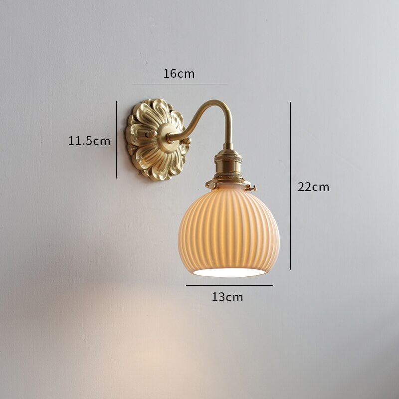 Vintage Koperen Wandlamp Met Matglazen Kap