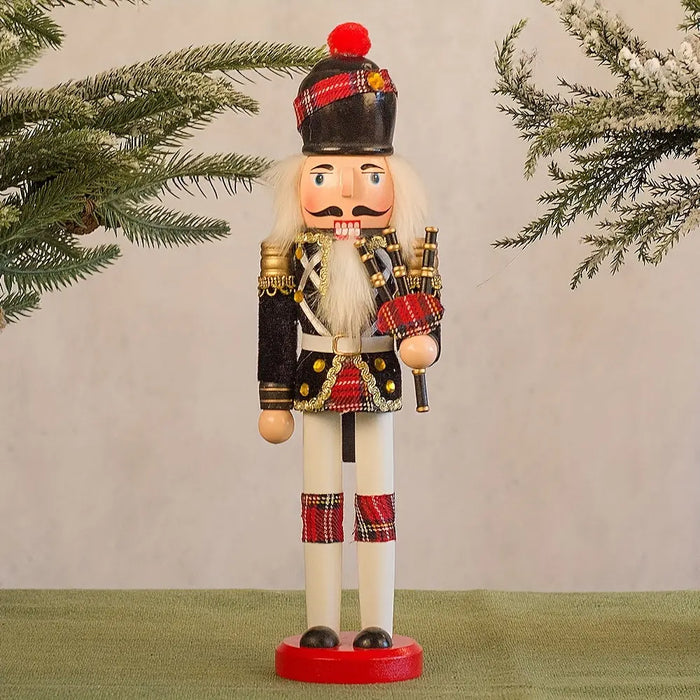 Houten notenkraker soldaat figuur